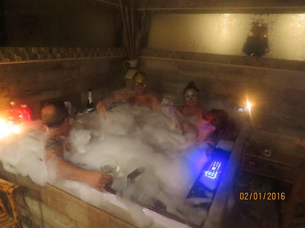 Cudodomek Spa W Mrozach Wielkich Kolo Elku Exteriör bild